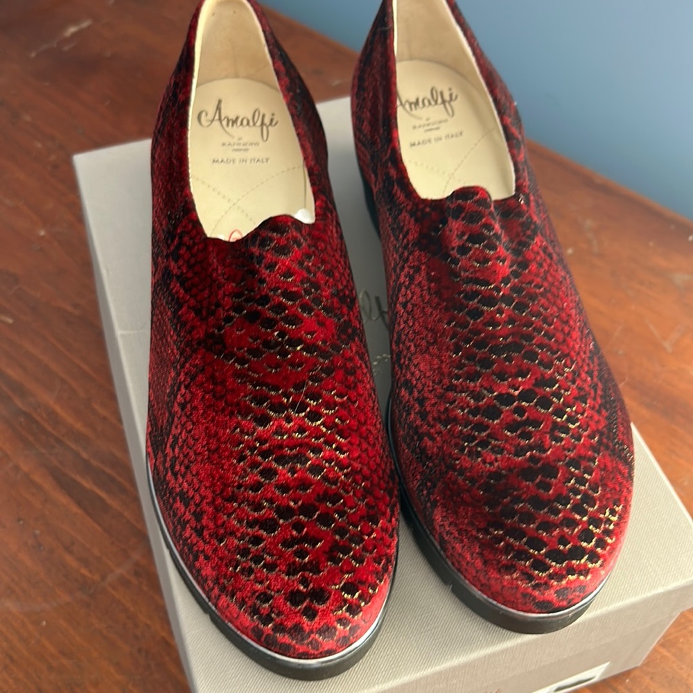 Amalfi by Rangoni Firenze size 7.5 women’s shoe
